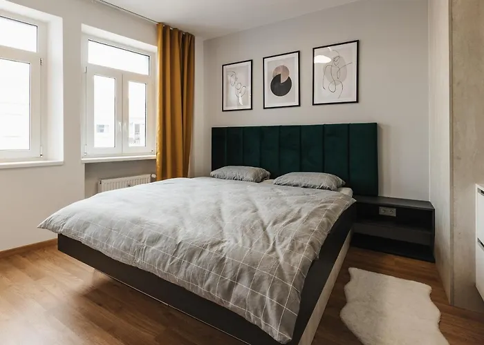 شقة Friends Downtown !!!